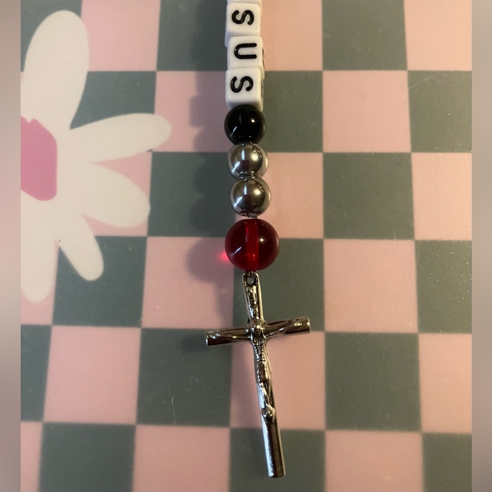 I ❤️ Jesus Keychain - Picture 5 of 5